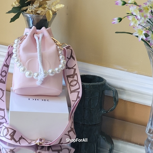 Dior - Picture 3 of 16